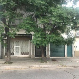 Casa de dos plantas en Venta TERRADA 900