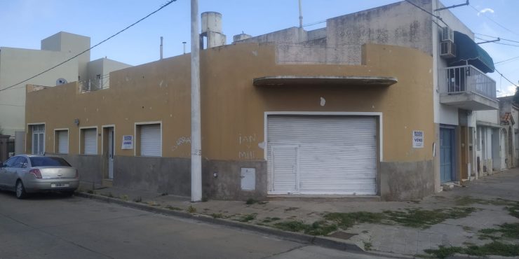 Alberdi 1121 esq. LINIERS