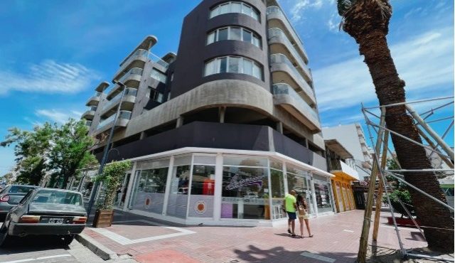 Av. Argentina 29 – Monte Hermoso | Departamento en venta frente al mar