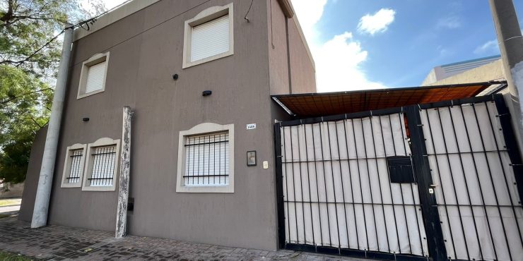 🏡 Casa en PH en VENTA – Barrio Pacífico 📍 9 de Julio esquina Maldonado