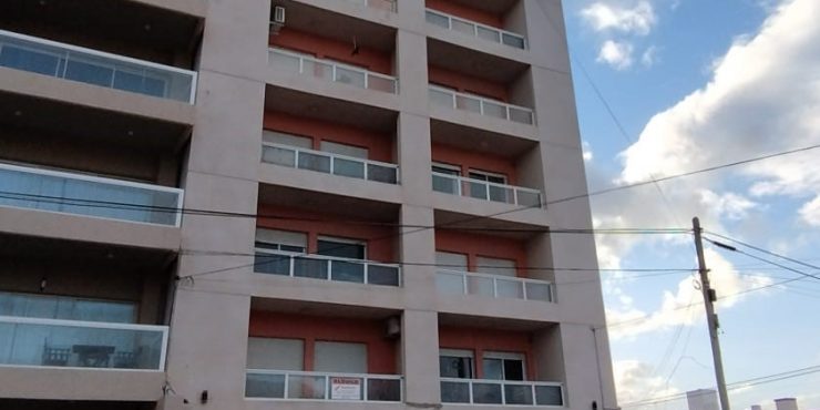 Departamento a metros del mar en Venta en Monte Hermoso COSTA 50