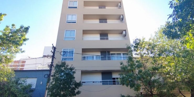 Estomba 785-Impecable semipiso a la venta de 2 dormitorios