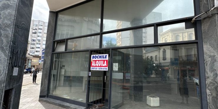 🏢 Local comercial en alquiler – San Martín y Las Heras (Edificio Gall)