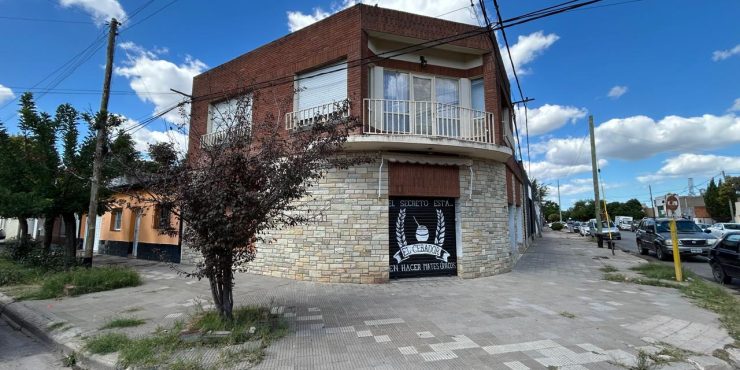 🏡 Granada esquina Pueyrredón | Casa en venta