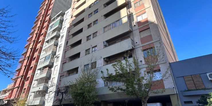 🏢 Departamento en venta – Sarmiento 343