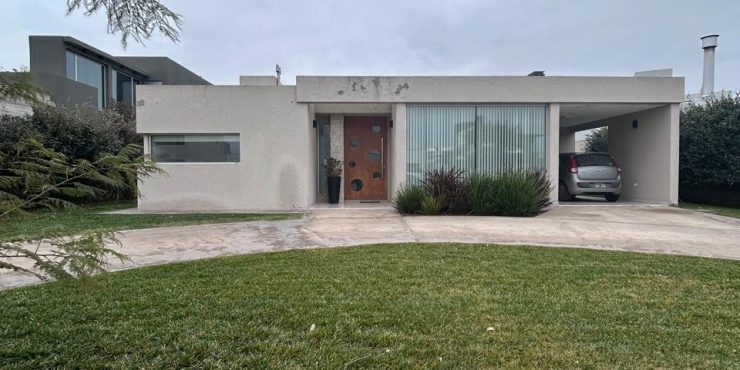 🏡 Casa en venta – Barrio Privado La Reserva